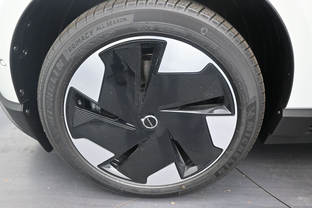 2026 Volvo EX30 Twin Motor Performance Ultra