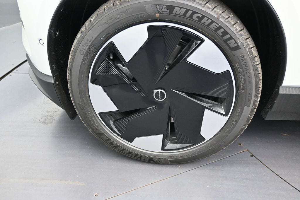 2026 Volvo EX30 Twin Motor Performance Ultra