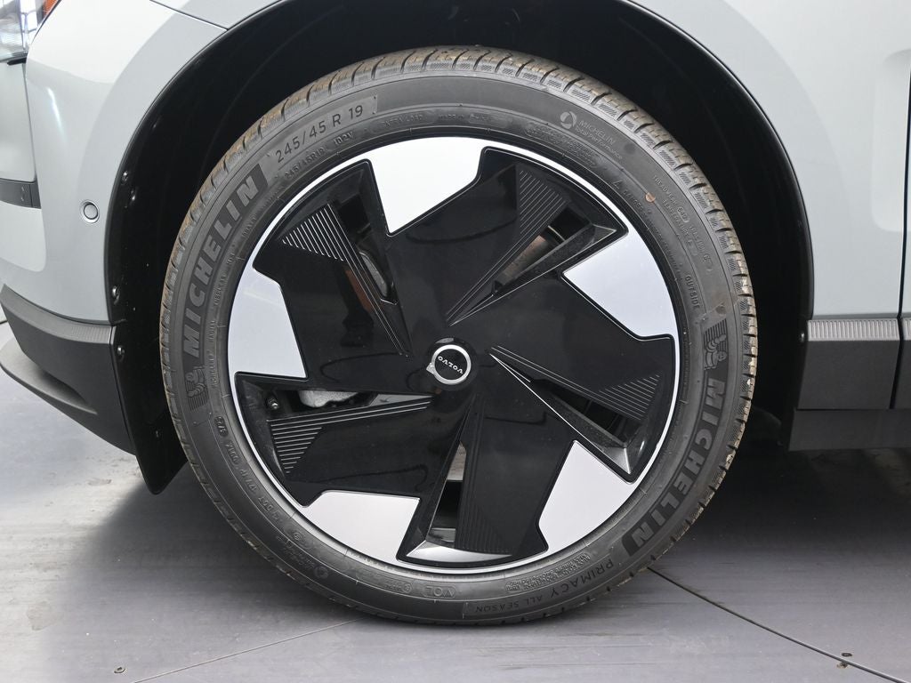 2026 Volvo EX30 Twin Motor Performance Ultra