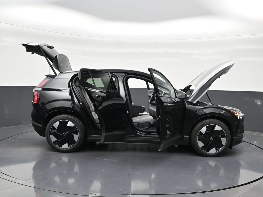 2026 Volvo EX30 Twin Motor Performance Ultra