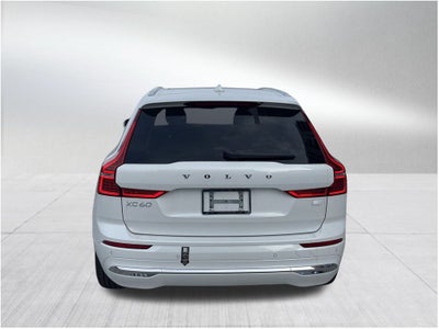 2023 Volvo XC60 Recharge Plug-In Hybrid T8 Core Bright Theme