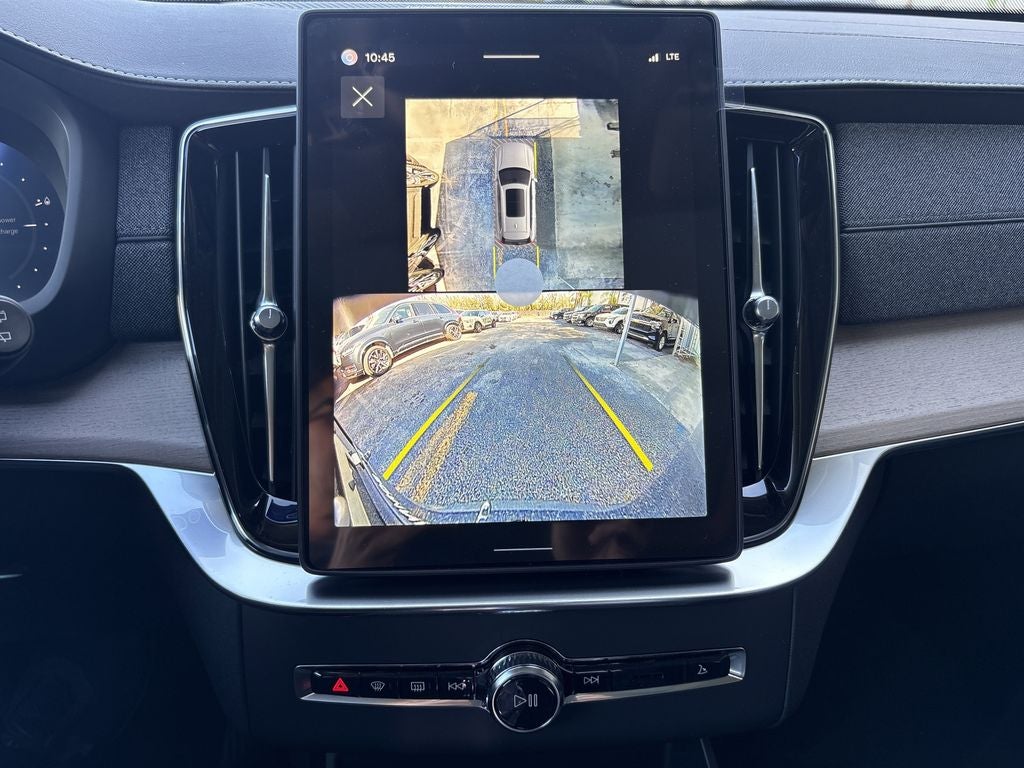 2026 Volvo XC90 Plug-In Hybrid T8 Plus 6 Passenger