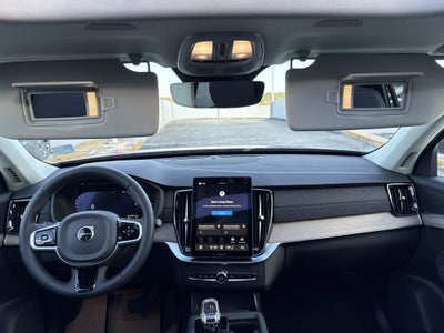 2026 Volvo XC90 Plug-In Hybrid T8 Plus 6 Passenger