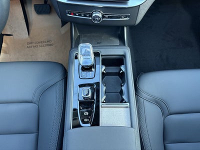 2026 Volvo XC90 Plug-In Hybrid T8 Plus 6 Passenger