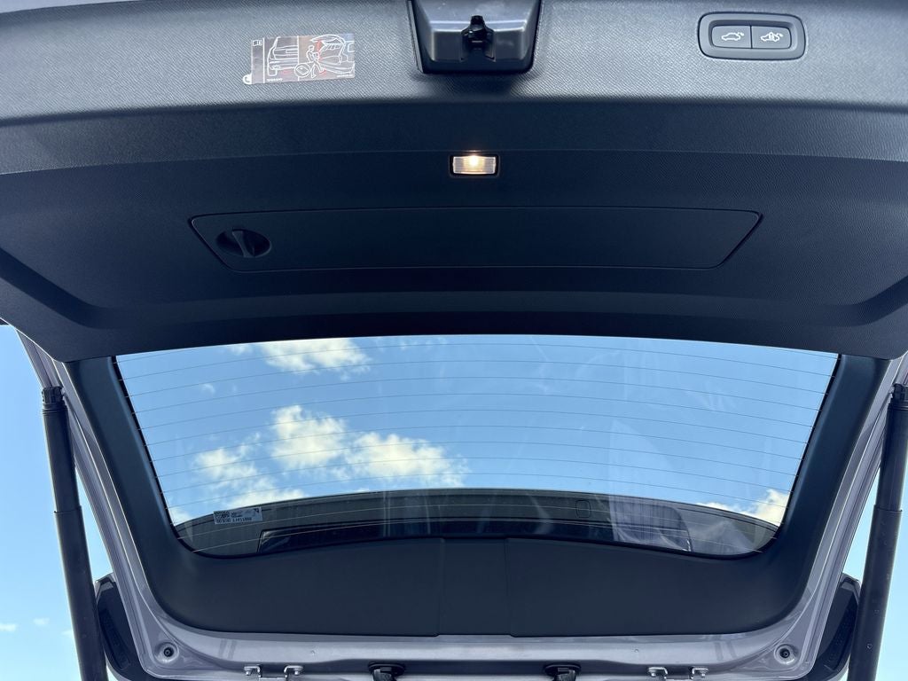 2026 Volvo XC90 Plug-In Hybrid T8 Plus 6 Passenger