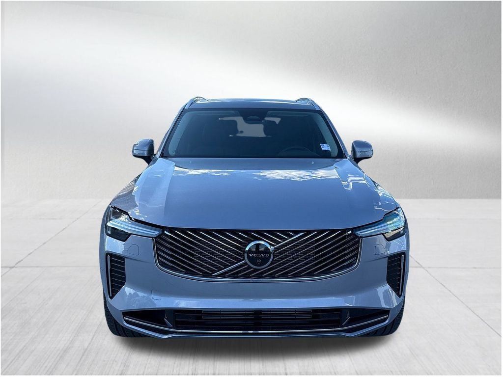2026 Volvo XC90 Plug-In Hybrid T8 Plus 6 Passenger