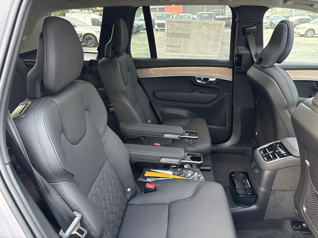 2026 Volvo XC90 Plug-In Hybrid T8 Plus 6 Passenger