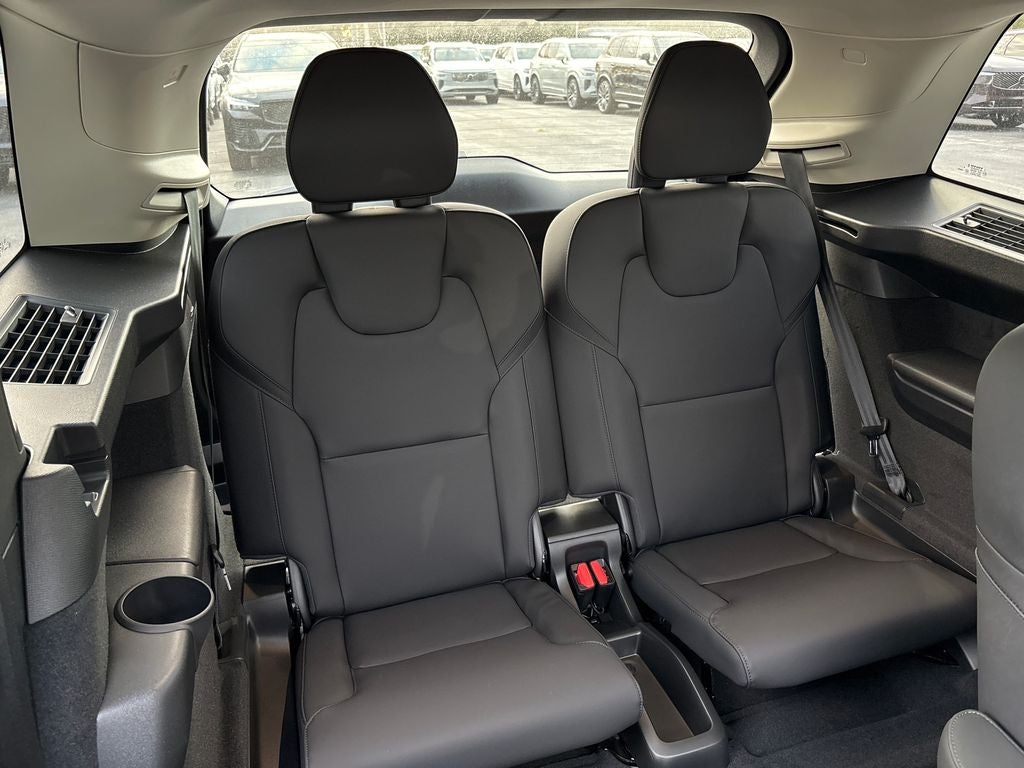 2026 Volvo XC90 Plug-In Hybrid T8 Plus 6 Passenger