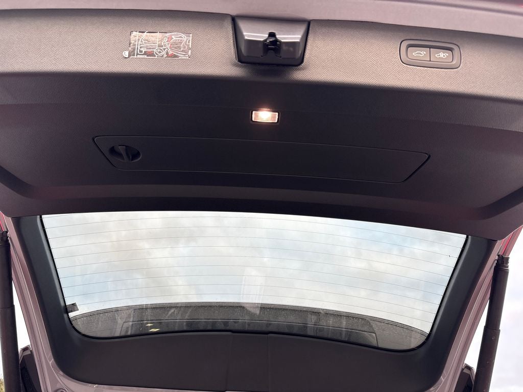 2026 Volvo XC90 Plug-In Hybrid T8 Plus 6 Passenger