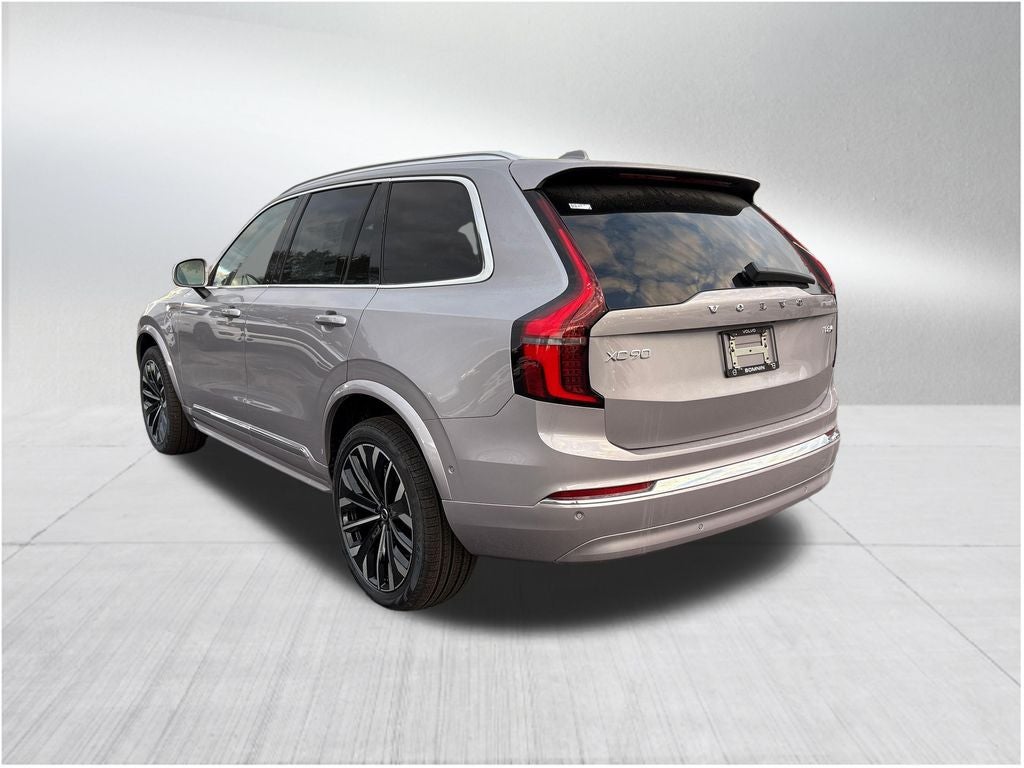 2026 Volvo XC90 Plug-In Hybrid T8 Plus 6 Passenger