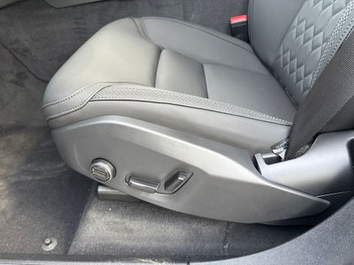 2026 Volvo XC90 Plug-In Hybrid T8 Plus 6 Passenger