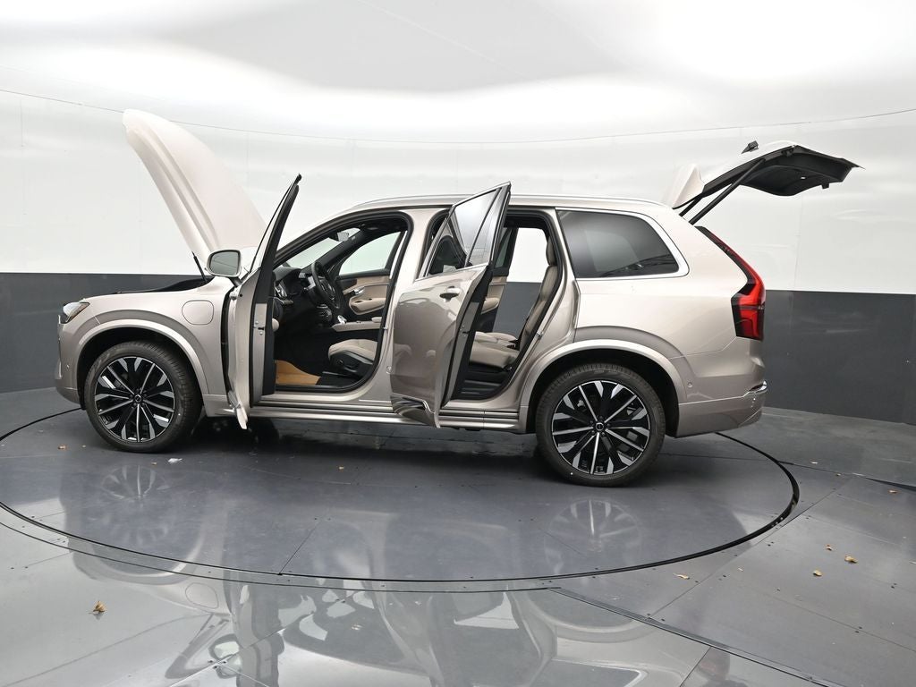 2026 Volvo XC90 Plug-In Hybrid T8 Plus 7 Passenger