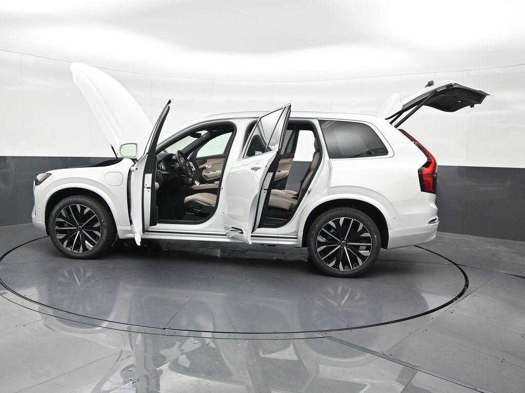 2026 Volvo XC90 Plug-In Hybrid T8 Plus 7 Passenger