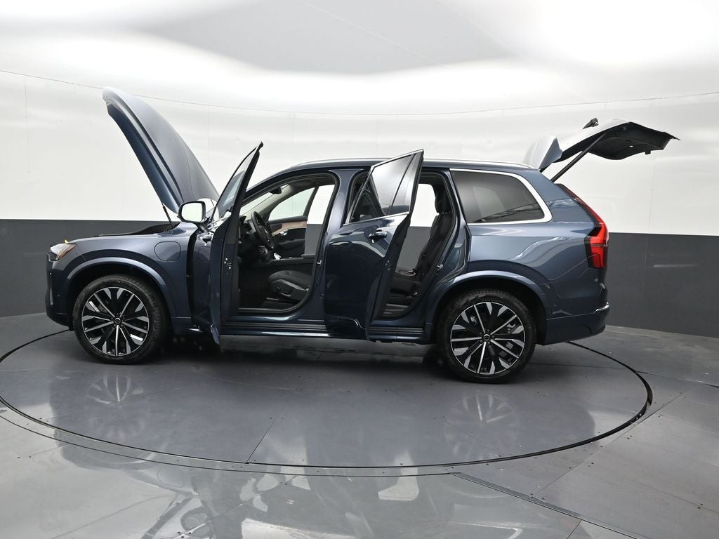 2026 Volvo XC90 Plug-In Hybrid T8 Plus 7 Passenger