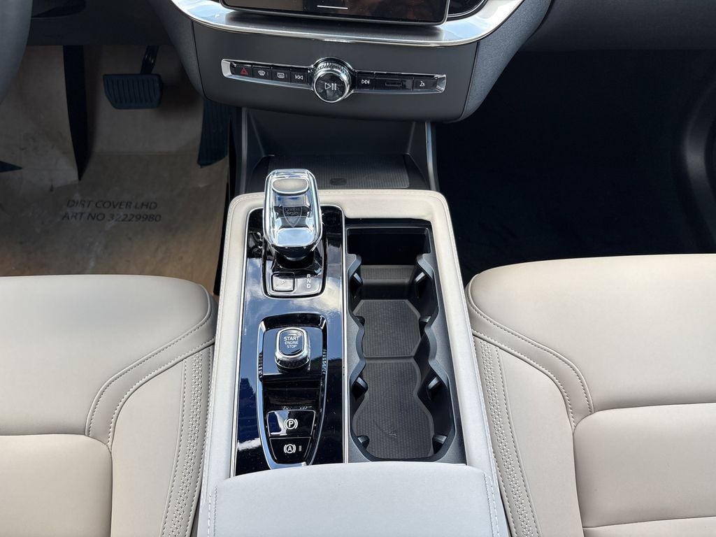 2026 Volvo XC90 Plug-In Hybrid T8 Plus 7 Passenger