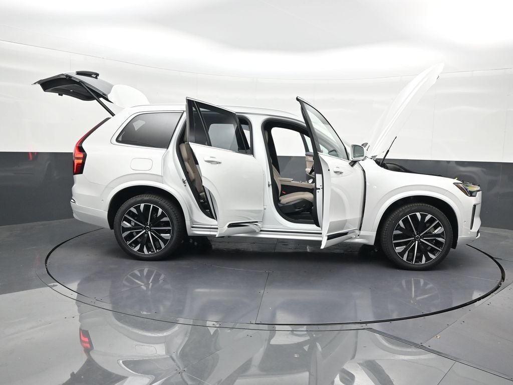 2026 Volvo XC90 Plug-In Hybrid T8 Plus 7 Passenger