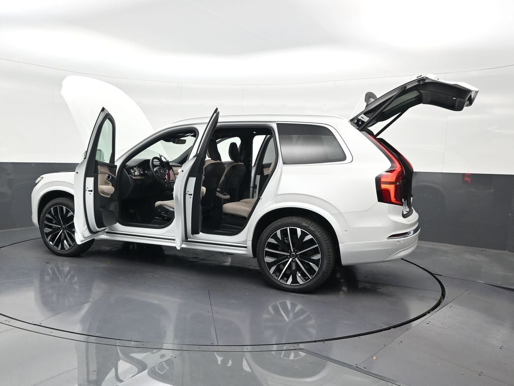 2026 Volvo XC90 Plug-In Hybrid T8 Plus 7 Passenger