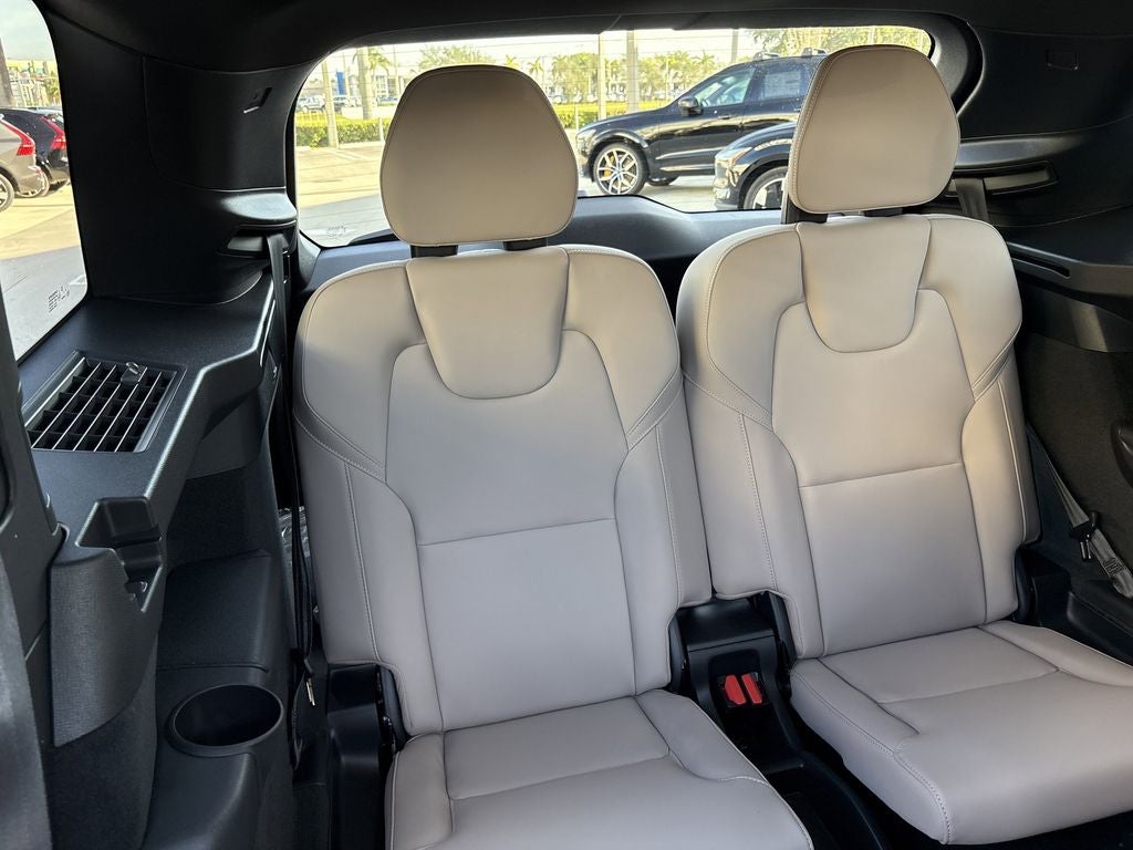 2026 Volvo XC90 Plug-In Hybrid T8 Plus 7 Passenger