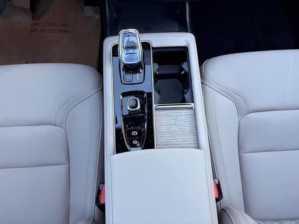 2026 Volvo XC90 Plug-In Hybrid T8 Plus 7 Passenger