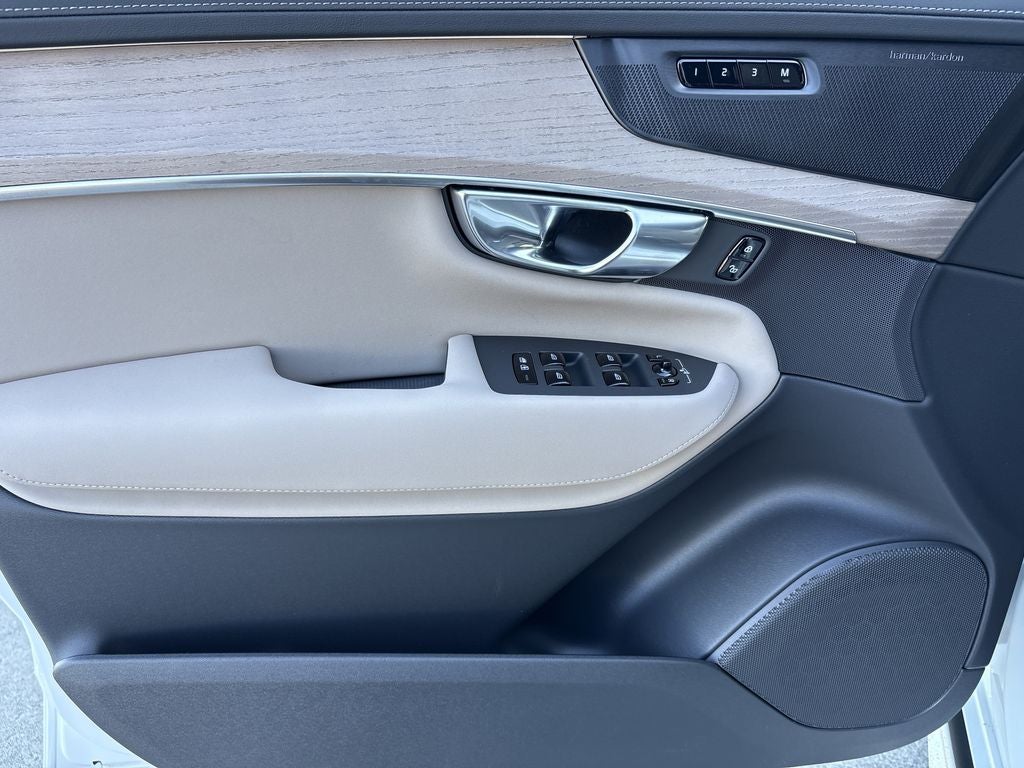 2026 Volvo XC90 Plug-In Hybrid T8 Plus 7 Passenger