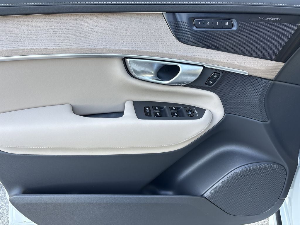 2026 Volvo XC90 Plug-In Hybrid T8 Plus 7 Passenger