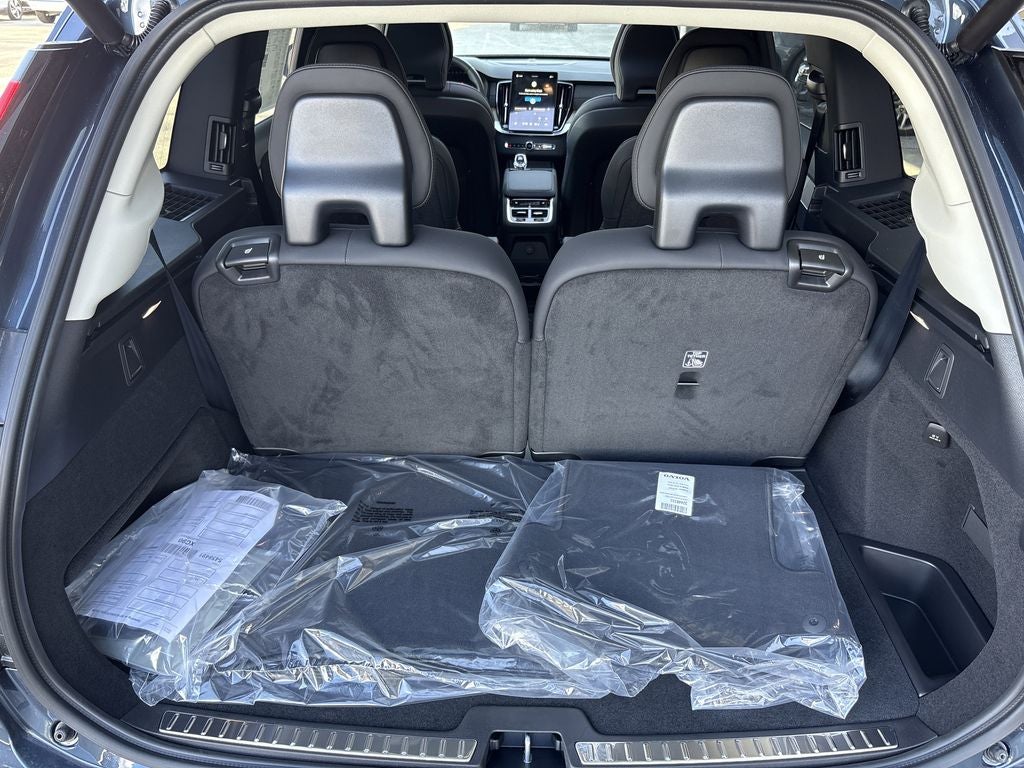 2026 Volvo XC90 Plug-In Hybrid T8 Plus 7 Passenger