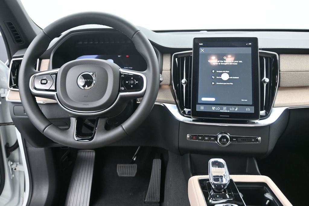 2026 Volvo XC90 Plug-In Hybrid T8 Plus 7 Passenger