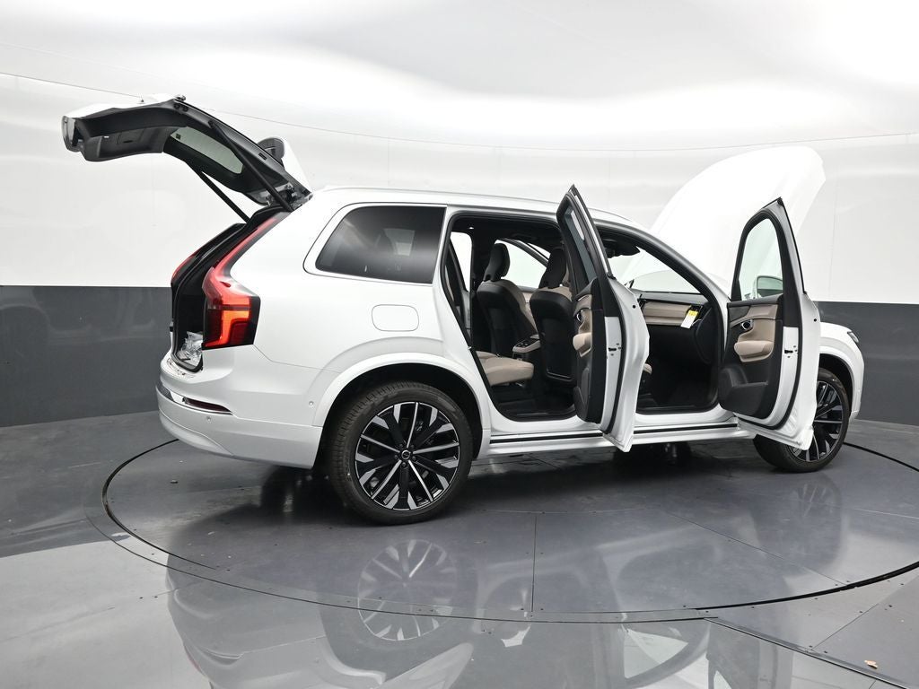 2026 Volvo XC90 Plug-In Hybrid T8 Plus 7 Passenger