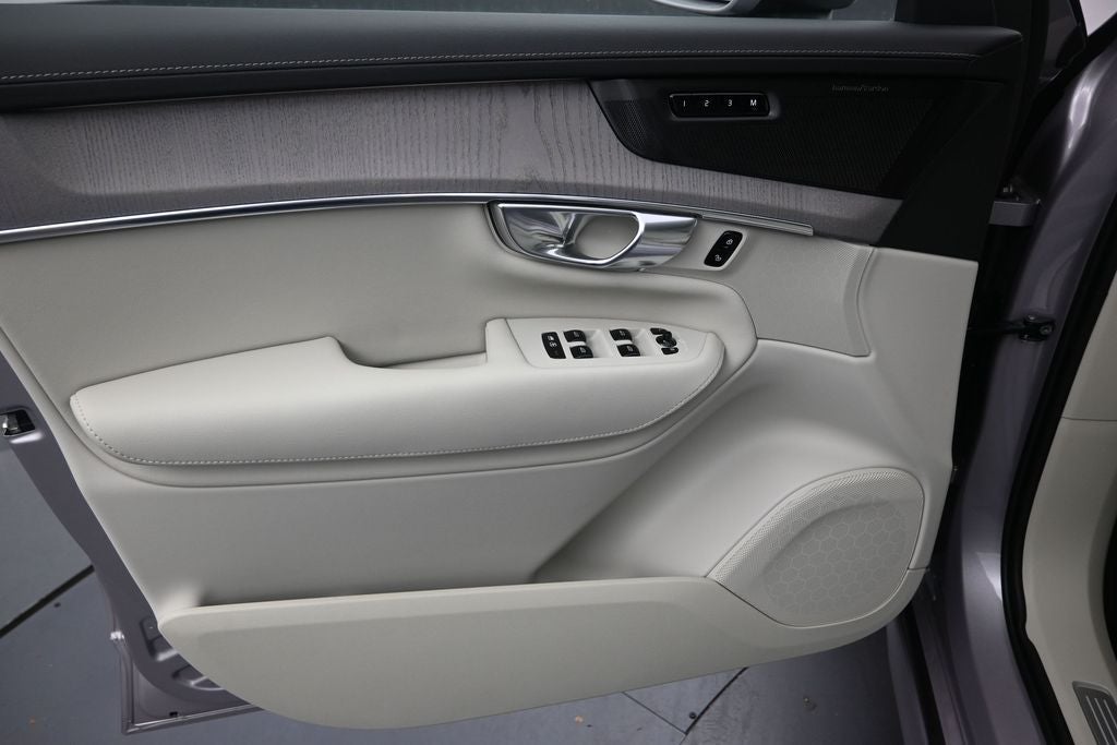 2026 Volvo XC90 Plug-In Hybrid T8 Ultra 7 Passenger