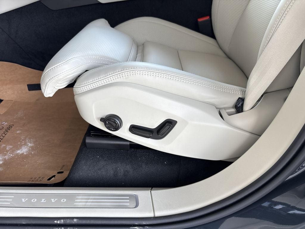 2026 Volvo XC90 Plug-In Hybrid T8 Ultra 7 Passenger