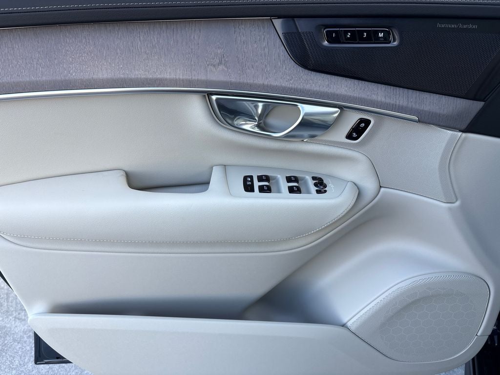 2026 Volvo XC90 Plug-In Hybrid T8 Ultra 7 Passenger