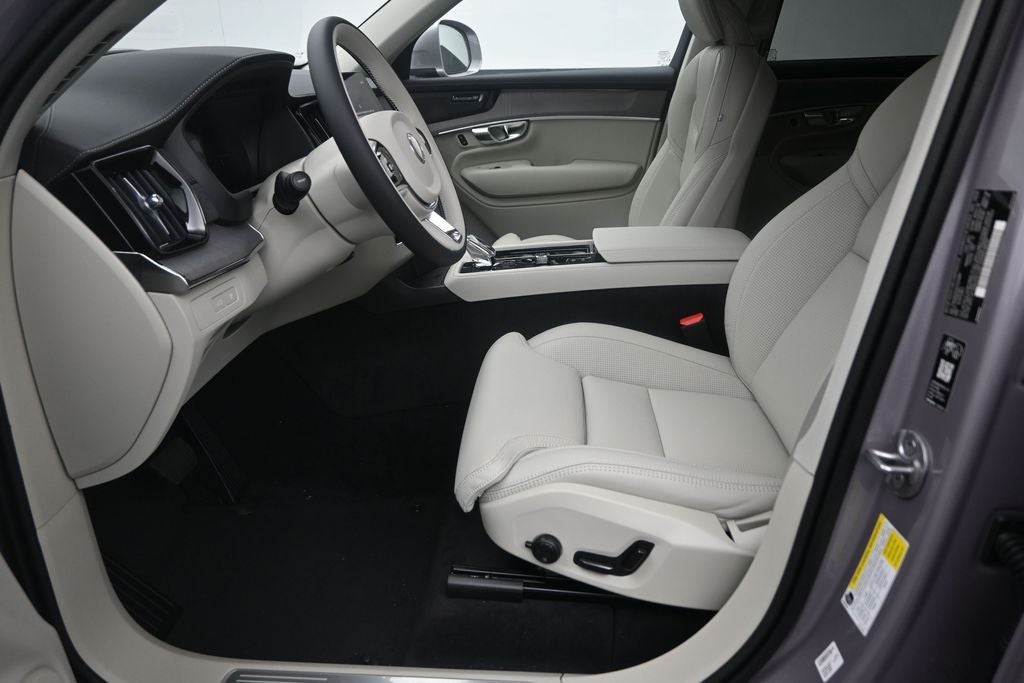 2026 Volvo XC90 Plug-In Hybrid T8 Ultra 7 Passenger