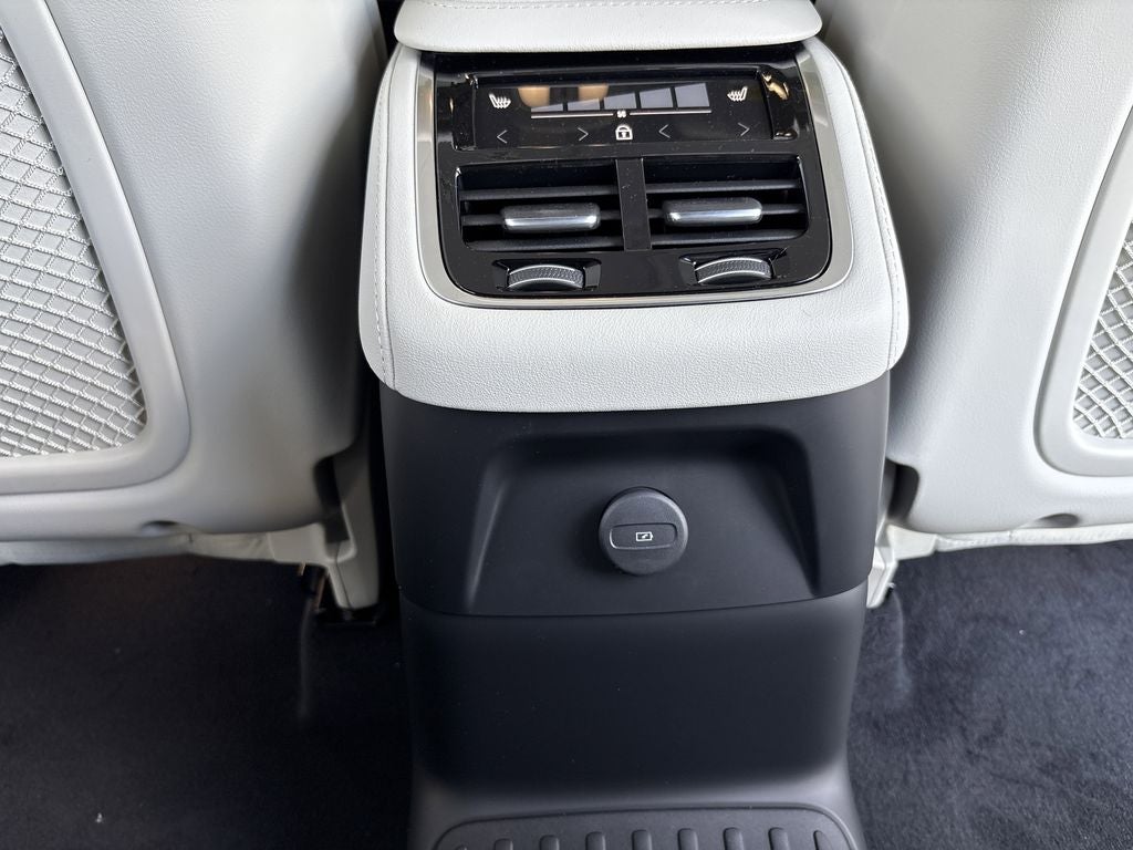 2026 Volvo XC90 Plug-In Hybrid T8 Ultra 7 Passenger