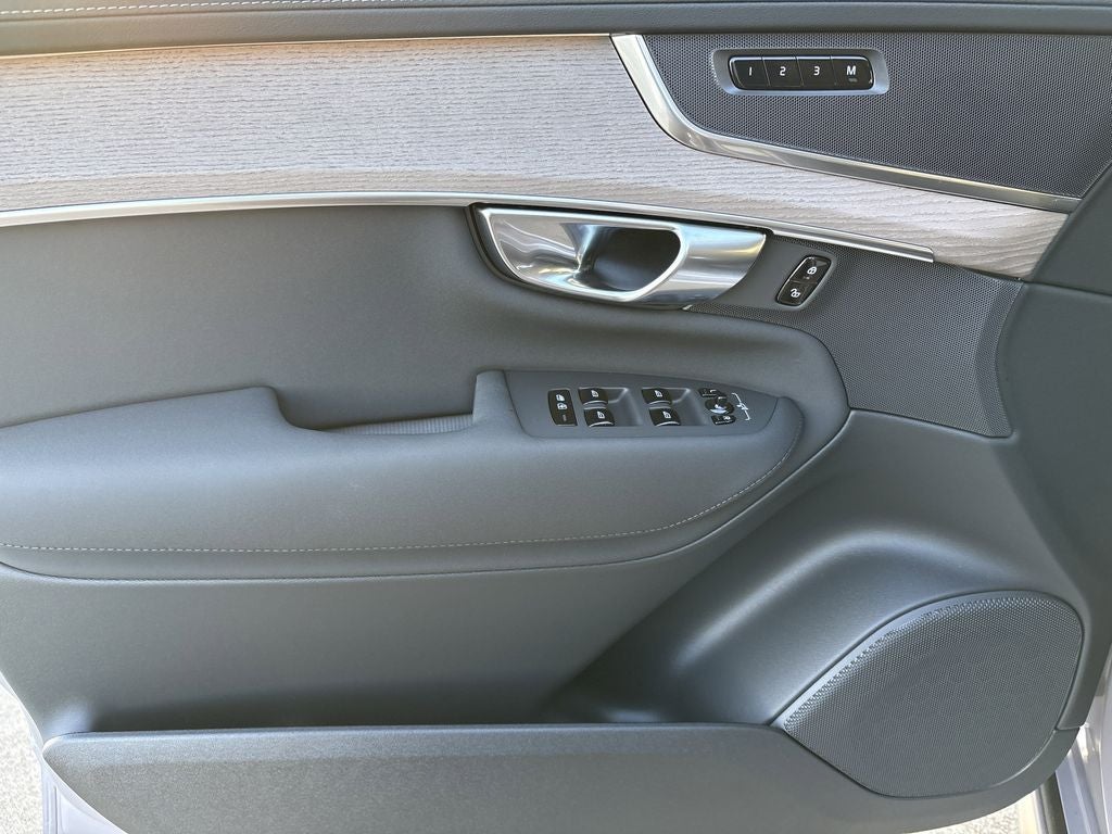 2026 Volvo XC90 Plug-In Hybrid T8 Core