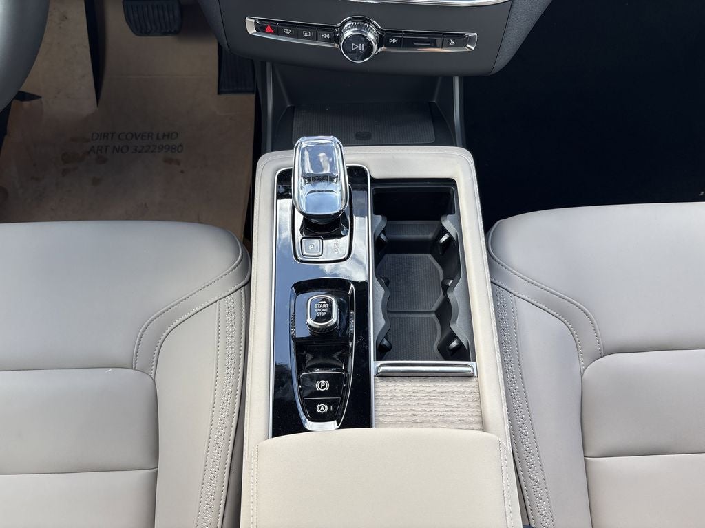 2026 Volvo XC90 Plug-In Hybrid T8 Core