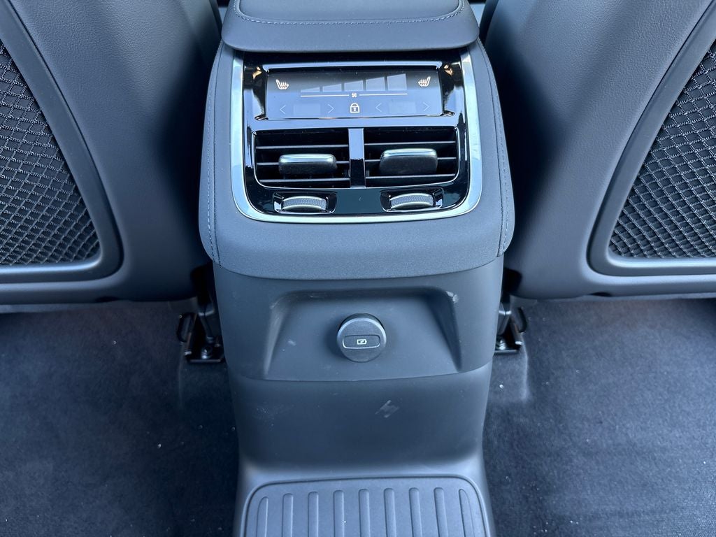 2026 Volvo XC90 Plug-In Hybrid T8 Core