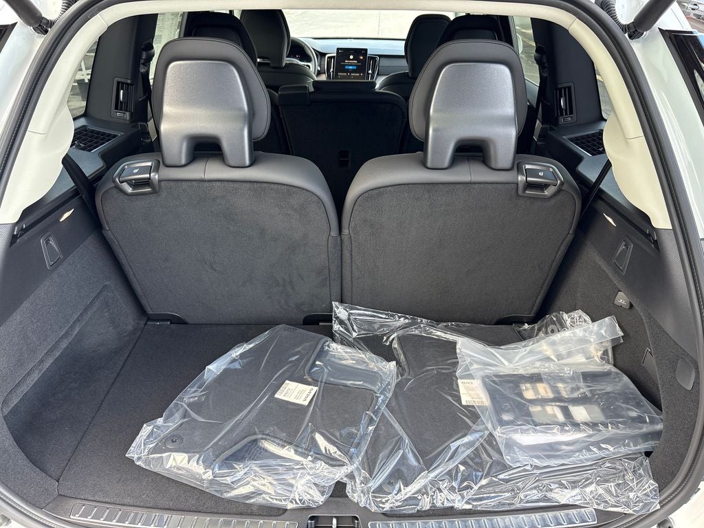 2026 Volvo XC90 Plug-In Hybrid T8 Core
