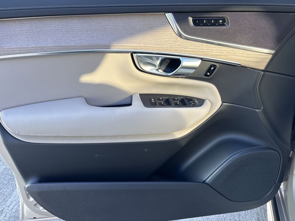 2026 Volvo XC90 Plug-In Hybrid T8 Core