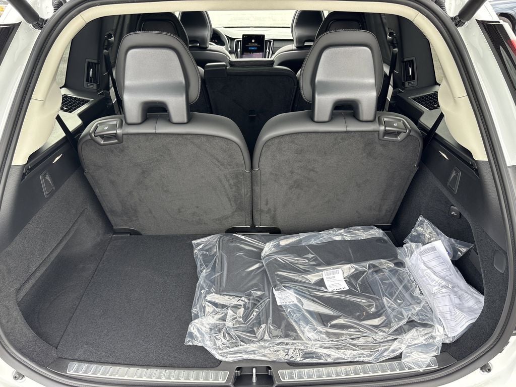 2026 Volvo XC90 Plug-In Hybrid T8 Ultra