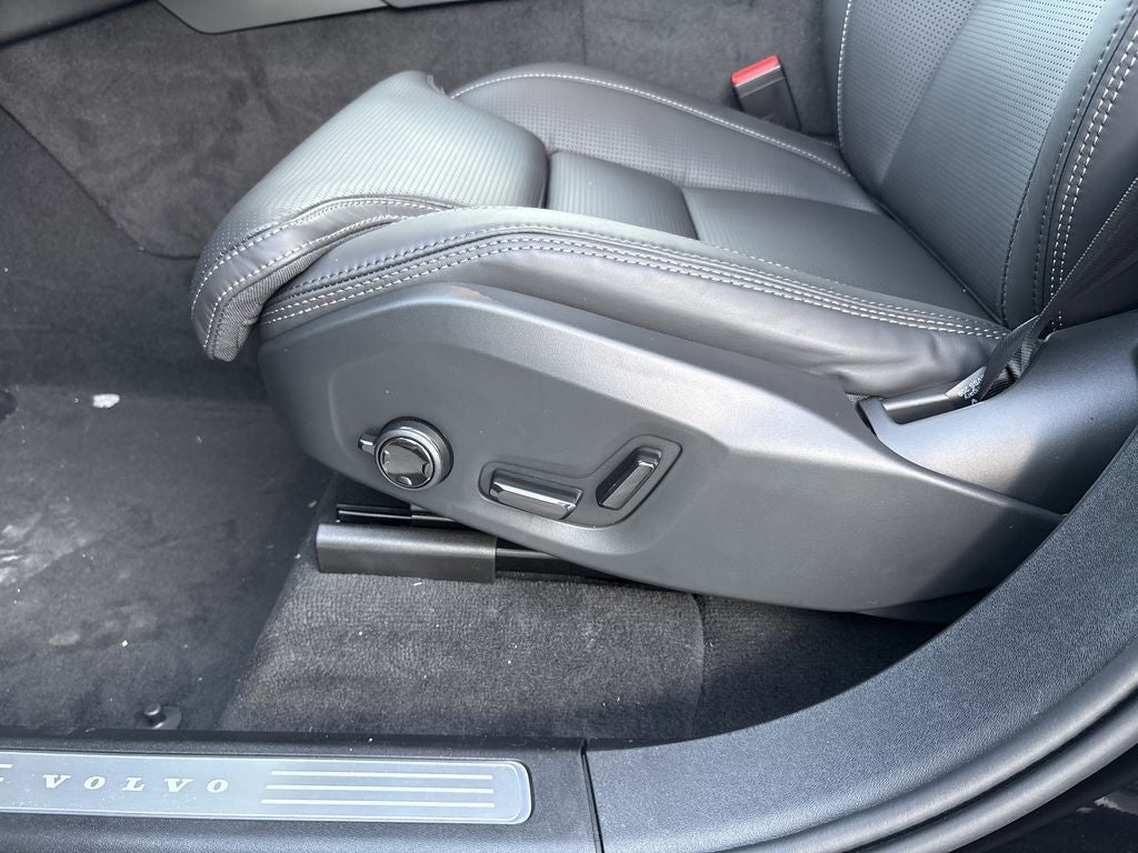 2026 Volvo XC90 Plug-In Hybrid T8 Ultra