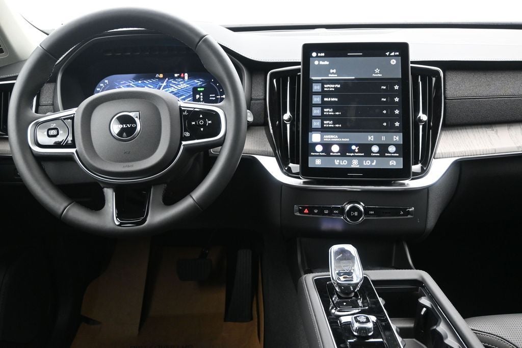 2026 Volvo XC90 Plug-In Hybrid T8 Ultra