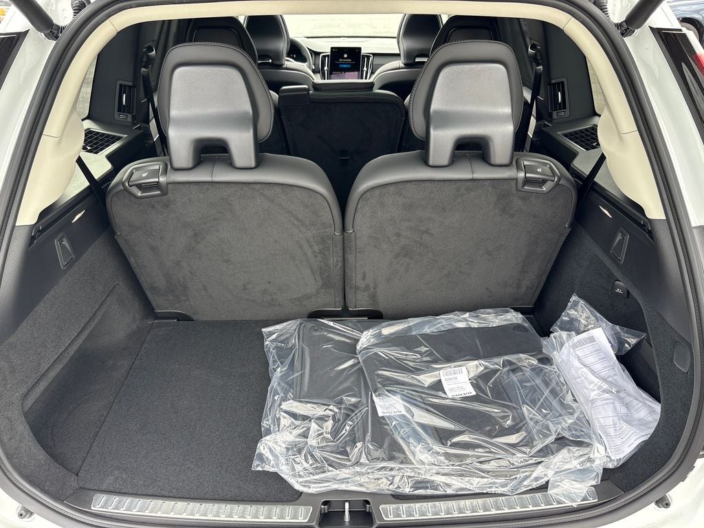 2026 Volvo XC90 Plug-In Hybrid T8 Ultra