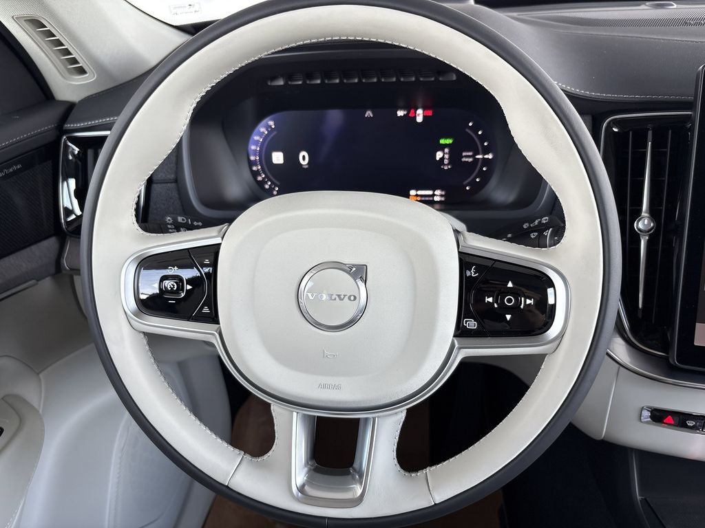 2026 Volvo XC90 Plug-In Hybrid T8 Ultra