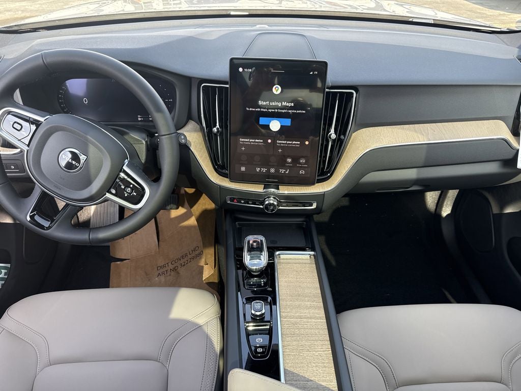 2026 Volvo XC60 Plug-In Hybrid T8 Plus