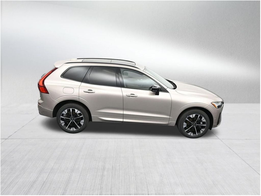 2026 Volvo XC60 Plug-In Hybrid T8 Plus