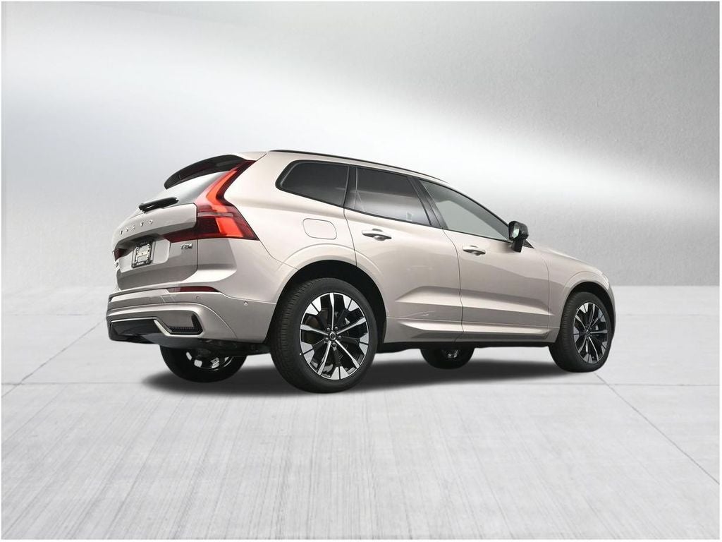 2026 Volvo XC60 Plug-In Hybrid T8 Plus
