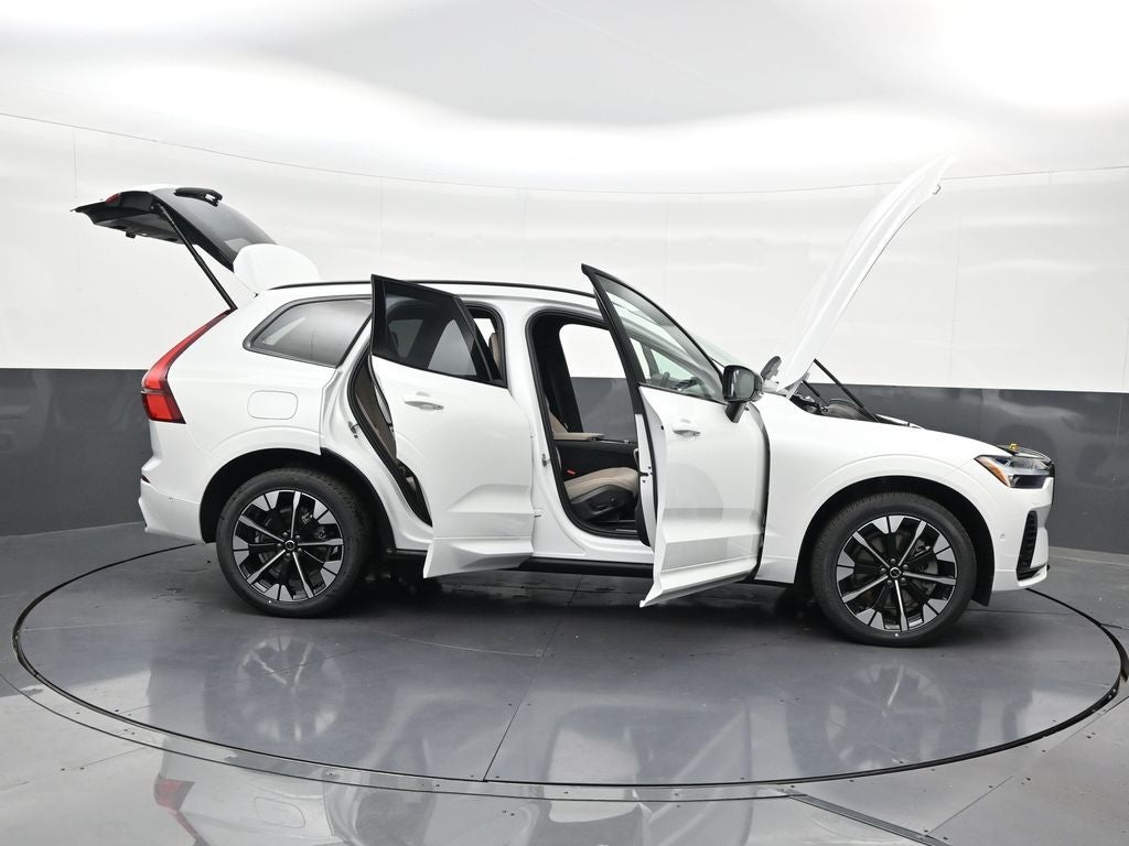 2026 Volvo XC60 Plug-In Hybrid T8 Plus
