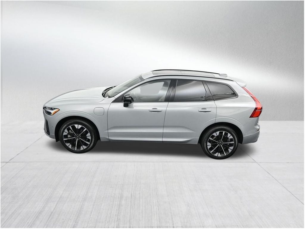 2026 Volvo XC60 Plug-In Hybrid T8 Plus