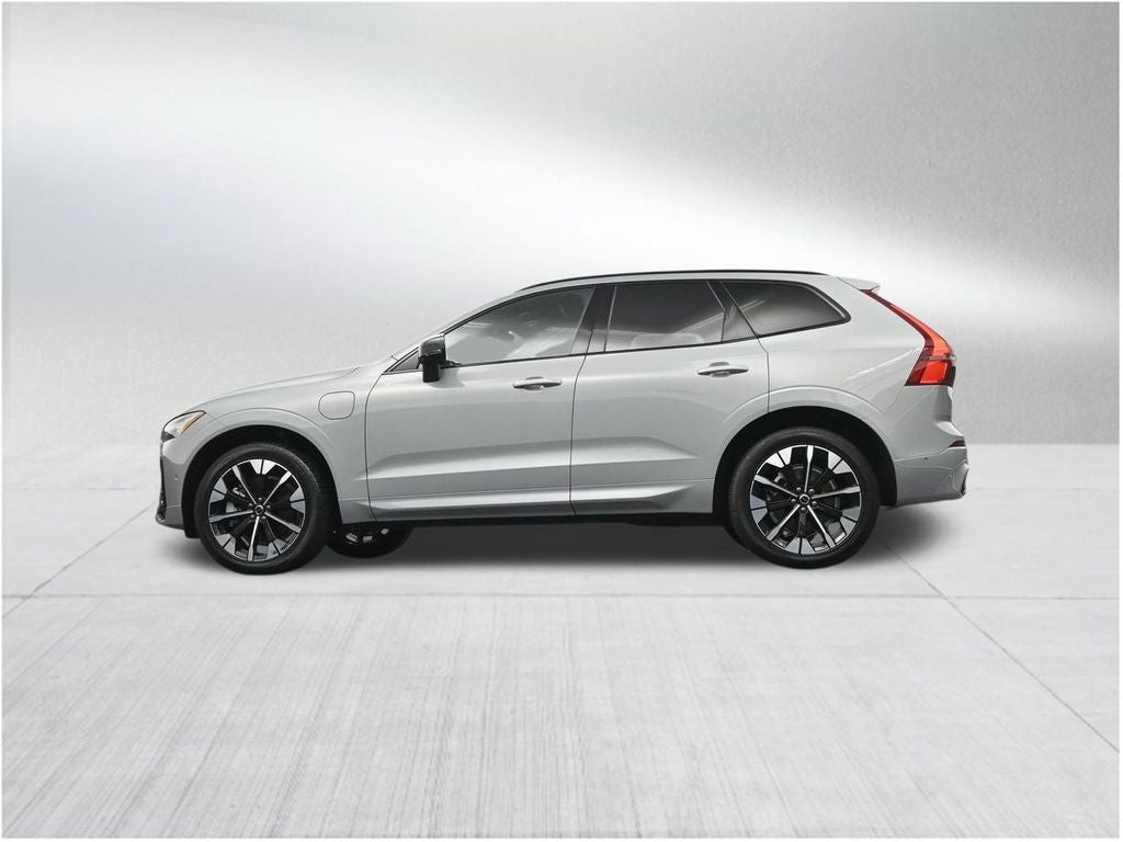 2026 Volvo XC60 Plug-In Hybrid T8 Plus