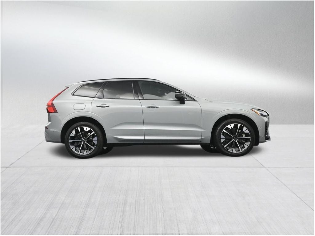 2026 Volvo XC60 Plug-In Hybrid T8 Plus
